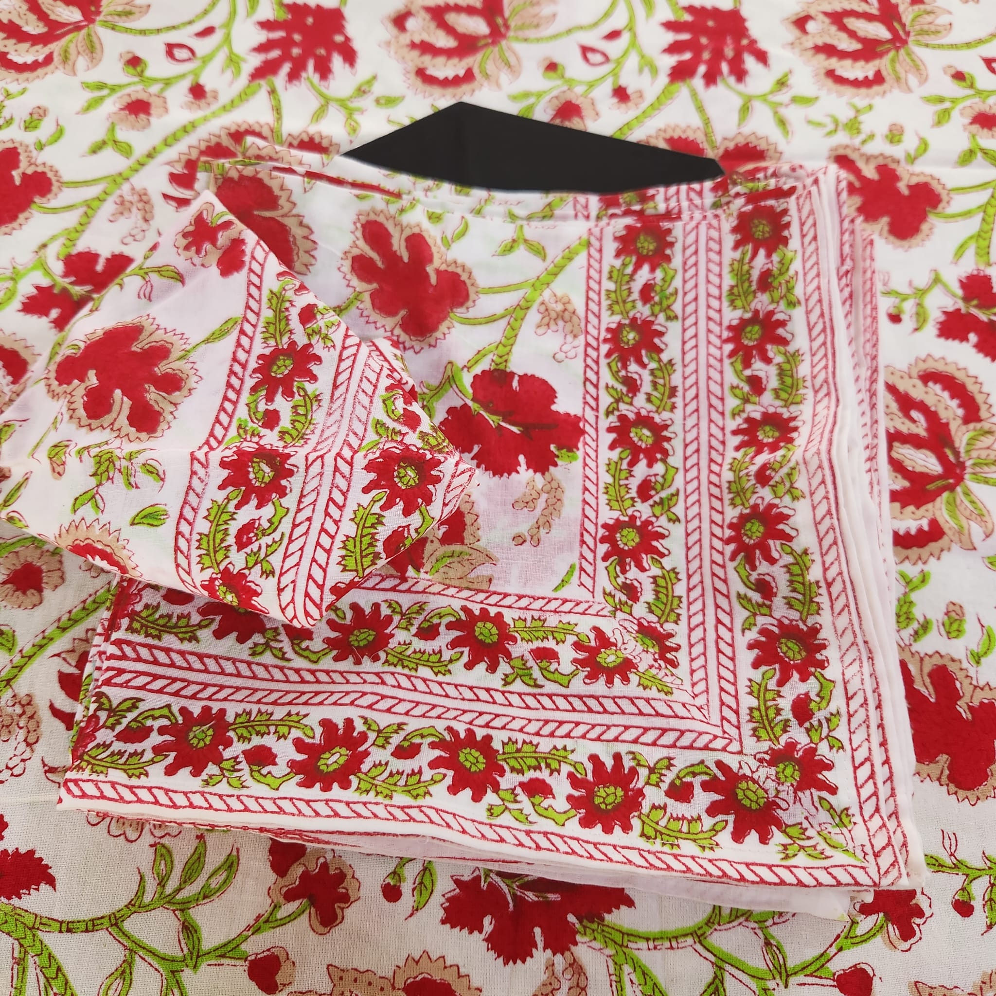 Red floral rectangle Table cloth – 8 seater and 6 seater & Round 4 Seater - Image 2